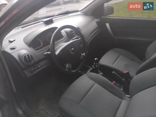 Серый Шевроле Авео, объемом двигателя 1.5 л и пробегом 150 тыс. км за 4200 $, фото 29 на Automoto.ua