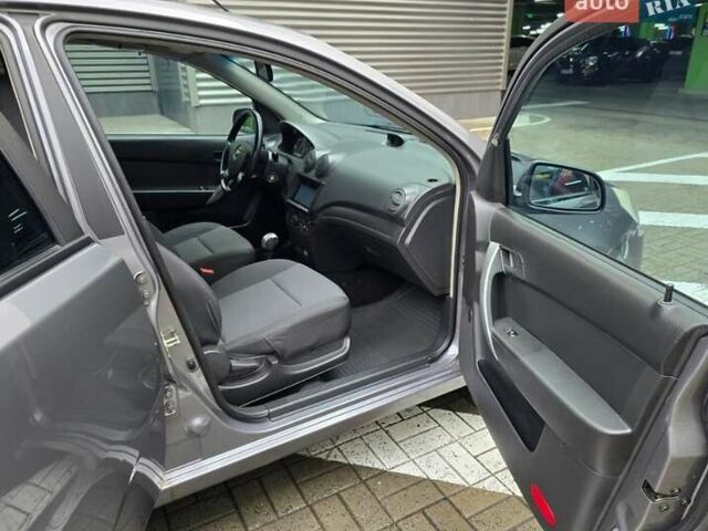Серый Шевроле Авео, объемом двигателя 1.5 л и пробегом 123 тыс. км за 5900 $, фото 9 на Automoto.ua