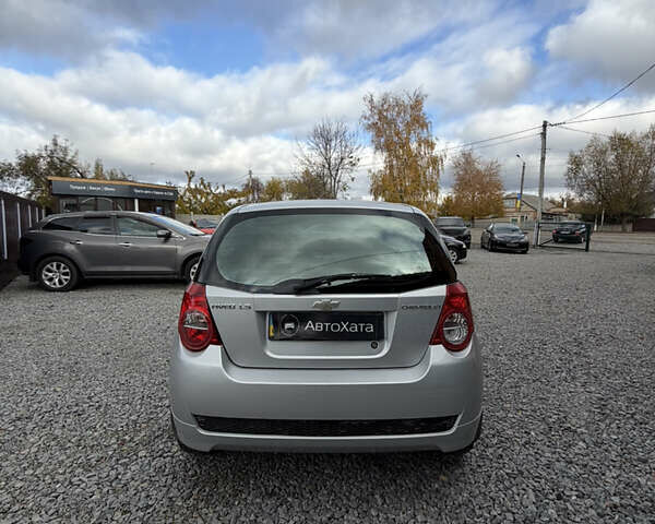 Серый Шевроле Авео, объемом двигателя 1.5 л и пробегом 170 тыс. км за 4200 $, фото 4 на Automoto.ua