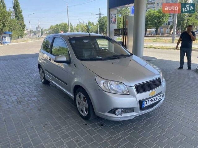 Серый Шевроле Авео, объемом двигателя 1.5 л и пробегом 185 тыс. км за 5700 $, фото 2 на Automoto.ua