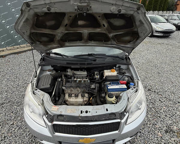 Серый Шевроле Авео, объемом двигателя 1.5 л и пробегом 170 тыс. км за 4200 $, фото 8 на Automoto.ua