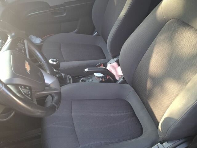 Серый Шевроле Авео, объемом двигателя 1.3 л и пробегом 118 тыс. км за 5700 $, фото 5 на Automoto.ua