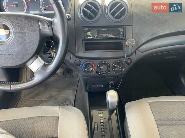 Шевроле Авео 2011 в Николаеве на Automoto.ua Серый Шевроле Авео, объемом двигателя 1.5 л и пробегом 185 тыс. км за 5700 $, фото 18 на Automoto.ua