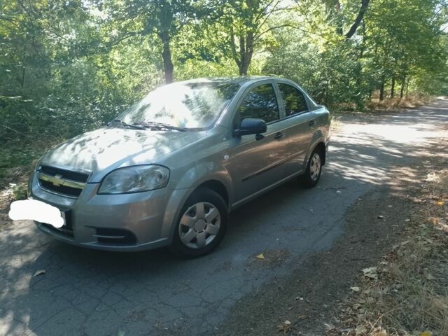 Серый Шевроле Авео, объемом двигателя 1.5 л и пробегом 2 тыс. км за 4400 $, фото 2 на Automoto.ua