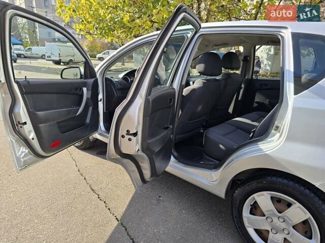 Серый Шевроле Авео, объемом двигателя 1.5 л и пробегом 124 тыс. км за 4999 $, фото 21 на Automoto.ua