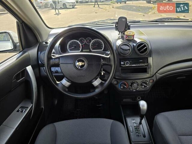 Серый Шевроле Авео, объемом двигателя 1.5 л и пробегом 124 тыс. км за 4999 $, фото 28 на Automoto.ua