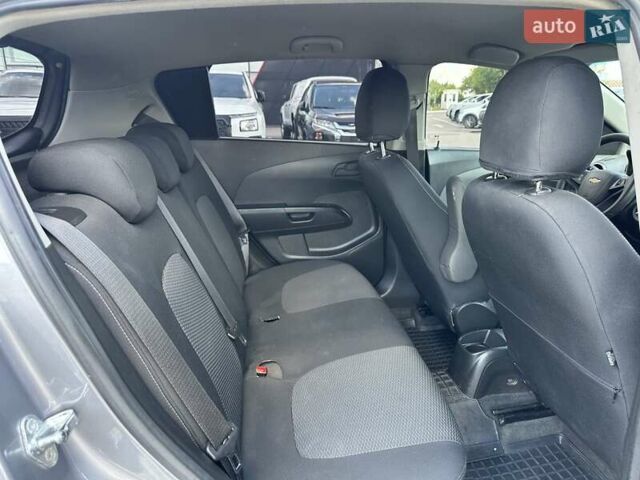 Серый Шевроле Авео, объемом двигателя 1.2 л и пробегом 187 тыс. км за 5500 $, фото 28 на Automoto.ua