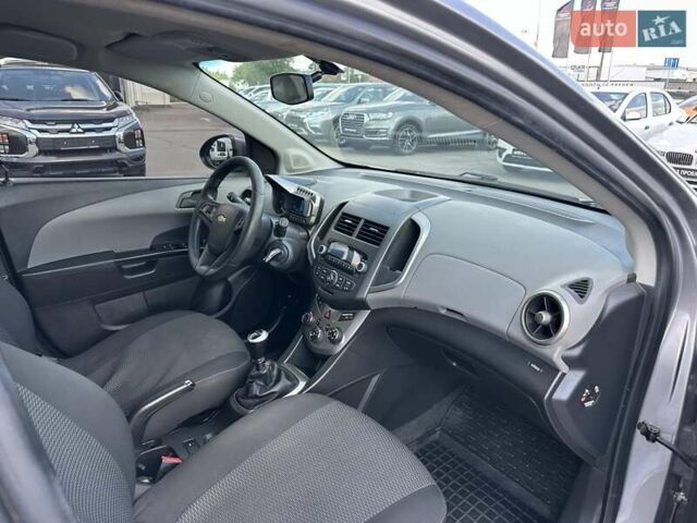 Серый Шевроле Авео, объемом двигателя 1.2 л и пробегом 187 тыс. км за 5500 $, фото 26 на Automoto.ua