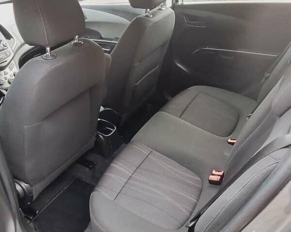 Серый Шевроле Авео, объемом двигателя 1.3 л и пробегом 216 тыс. км за 6200 $, фото 6 на Automoto.ua