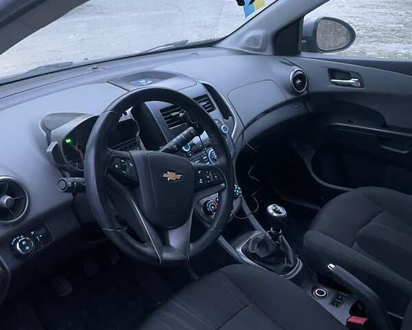 Серый Шевроле Авео, объемом двигателя 1.6 л и пробегом 44 тыс. км за 7800 $, фото 6 на Automoto.ua