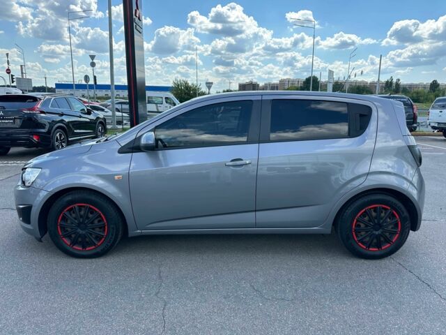 Серый Шевроле Авео, объемом двигателя 1.2 л и пробегом 187 тыс. км за 5200 $, фото 3 на Automoto.ua