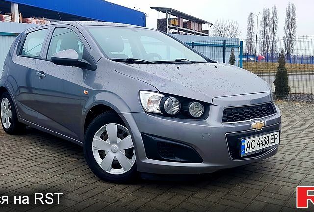Серый Шевроле Авео, объемом двигателя 1.2 л и пробегом 269 тыс. км за 5600 $, фото 3 на Automoto.ua