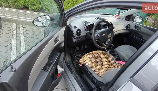 Шевроле Авео 2012 в Сколе на Automoto.ua Серый Шевроле Авео, объемом двигателя 1.2 л и пробегом 151 тыс. км за 6000 $, фото 1 на Automoto.ua
