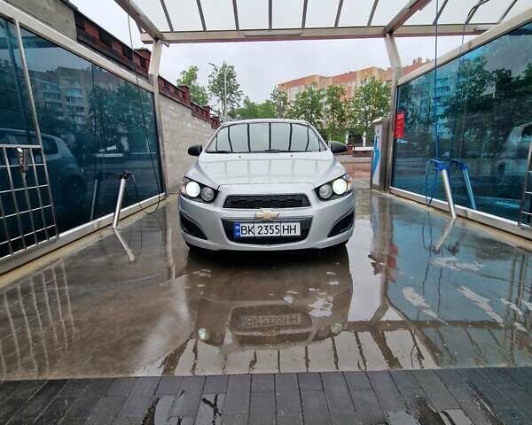 Серый Шевроле Авео, объемом двигателя 1.25 л и пробегом 238 тыс. км за 6000 $, фото 21 на Automoto.ua