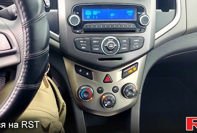Серый Шевроле Авео, объемом двигателя 1.2 л и пробегом 269 тыс. км за 5600 $, фото 11 на Automoto.ua