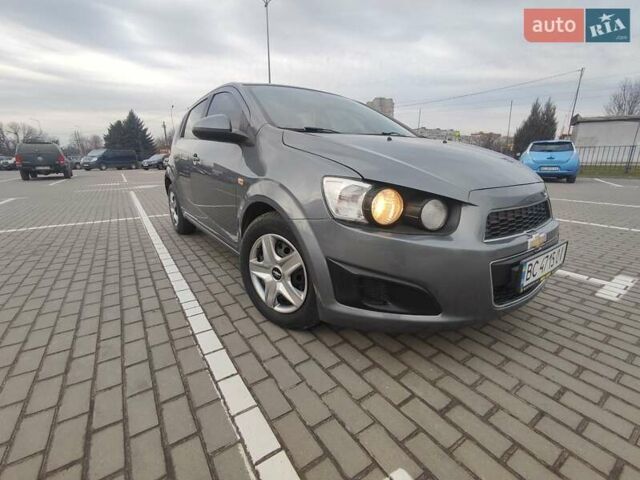 Серый Шевроле Авео, объемом двигателя 1.25 л и пробегом 199 тыс. км за 5600 $, фото 6 на Automoto.ua