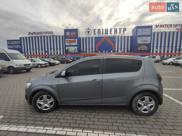 Серый Шевроле Авео, объемом двигателя 1.25 л и пробегом 199 тыс. км за 5600 $, фото 11 на Automoto.ua