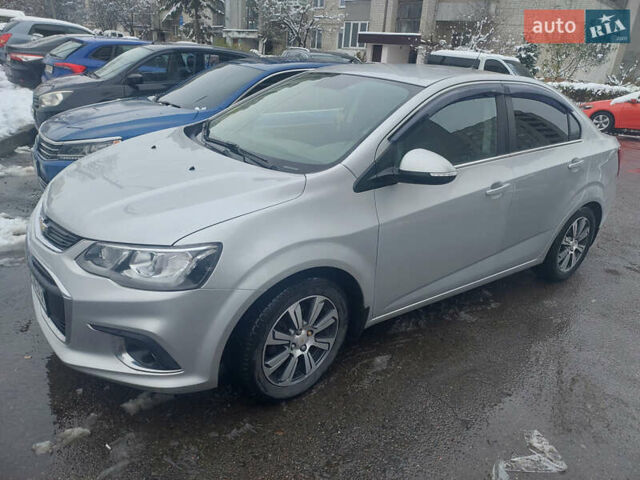 Серый Шевроле Авео, объемом двигателя 1.36 л и пробегом 125 тыс. км за 7500 $, фото 1 на Automoto.ua