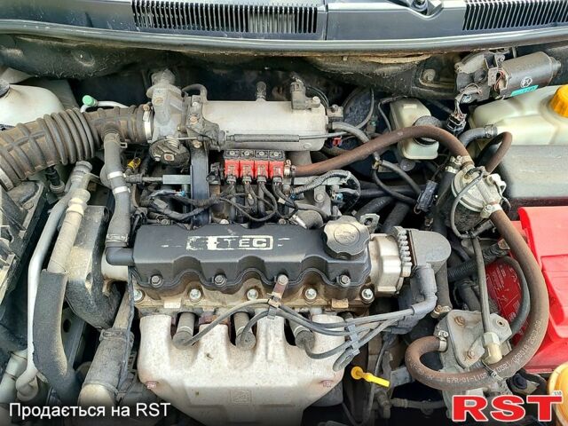 Серый Шевроле Авео, объемом двигателя 1.5 л и пробегом 233 тыс. км за 3200 $, фото 8 на Automoto.ua