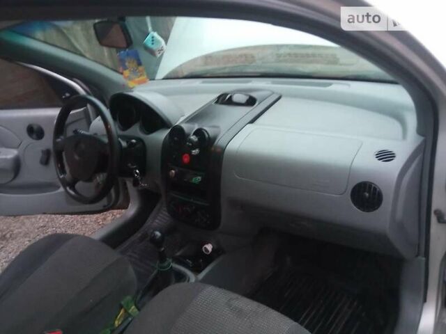 Серый Шевроле Авео, объемом двигателя 1.5 л и пробегом 270 тыс. км за 2400 $, фото 13 на Automoto.ua
