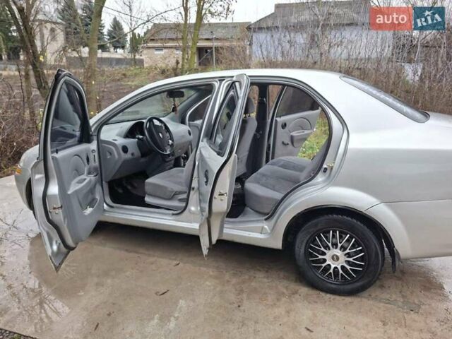 Сірий Шевроле Авео, об'ємом двигуна 1.5 л та пробігом 250 тис. км за 2650 $, фото 10 на Automoto.ua