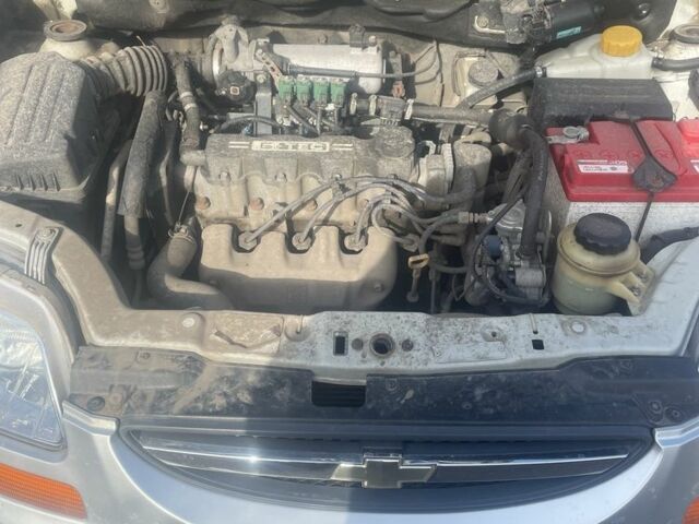 Серый Шевроле Авео, объемом двигателя 1.5 л и пробегом 220 тыс. км за 2500 $, фото 5 на Automoto.ua