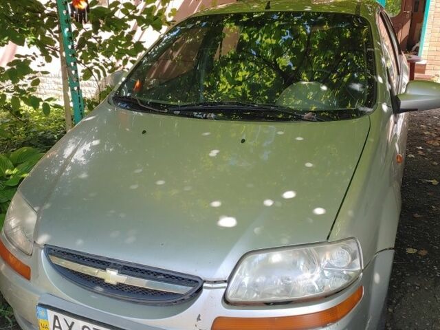 Серый Шевроле Авео, объемом двигателя 1.5 л и пробегом 260 тыс. км за 1600 $, фото 1 на Automoto.ua