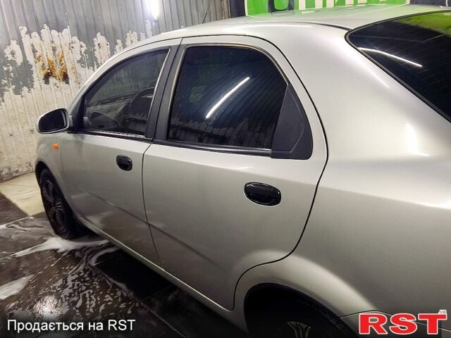 Серый Шевроле Авео, объемом двигателя 1.5 л и пробегом 210 тыс. км за 2400 $, фото 6 на Automoto.ua