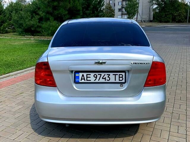 Сірий Шевроле Авео, об'ємом двигуна 1.5 л та пробігом 380 тис. км за 2600 $, фото 5 на Automoto.ua