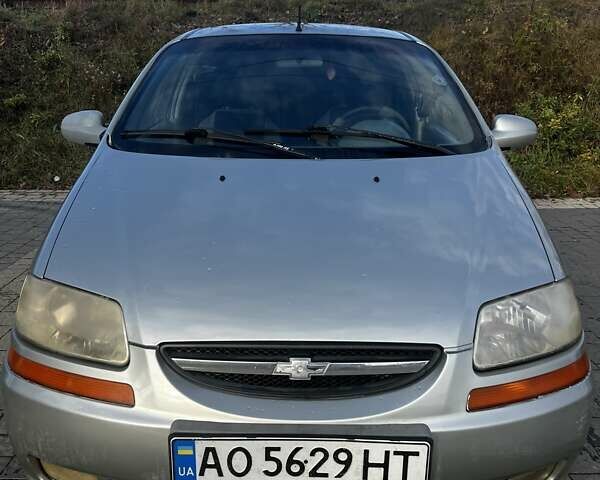 Серый Шевроле Авео, объемом двигателя 1.5 л и пробегом 500 тыс. км за 1500 $, фото 1 на Automoto.ua