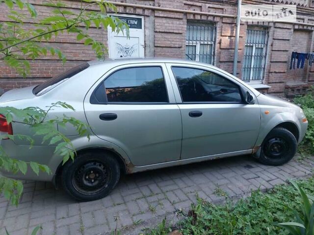 Сірий Шевроле Авео, об'ємом двигуна 1.5 л та пробігом 320 тис. км за 2100 $, фото 59 на Automoto.ua