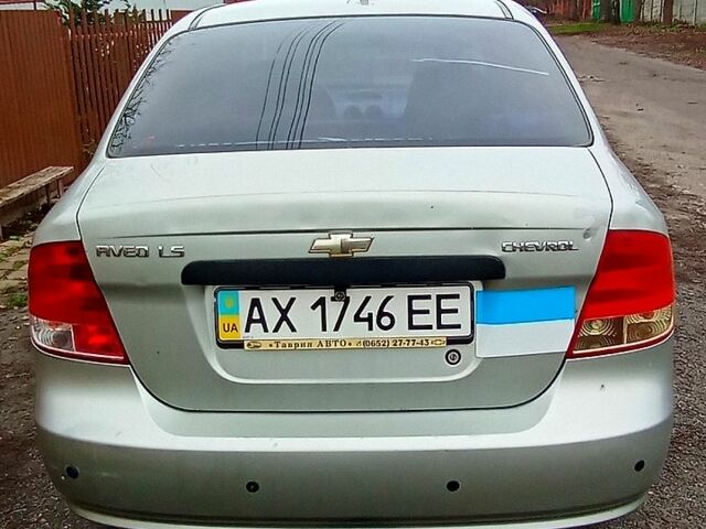 Сірий Шевроле Авео, об'ємом двигуна 1.5 л та пробігом 161 тис. км за 3700 $, фото 1 на Automoto.ua