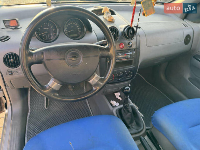 Серый Шевроле Авео, объемом двигателя 0 л и пробегом 200 тыс. км за 1300 $, фото 11 на Automoto.ua