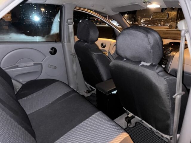 Серый Шевроле Авео, объемом двигателя 1.5 л и пробегом 268 тыс. км за 3200 $, фото 4 на Automoto.ua