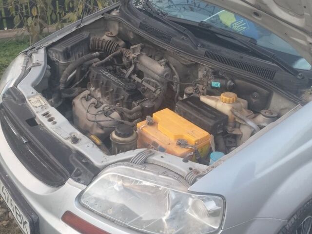 Серый Шевроле Авео, объемом двигателя 1.5 л и пробегом 243 тыс. км за 1450 $, фото 6 на Automoto.ua