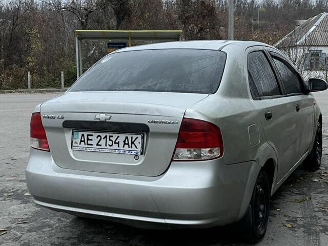 Сірий Шевроле Авео, об'ємом двигуна 1.5 л та пробігом 150 тис. км за 1999 $, фото 5 на Automoto.ua