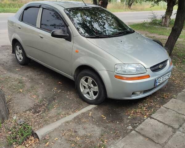 Серый Шевроле Авео, объемом двигателя 1.5 л и пробегом 340 тыс. км за 2500 $, фото 5 на Automoto.ua