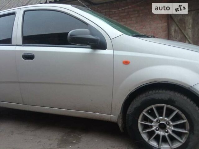 Серый Шевроле Авео, объемом двигателя 1.5 л и пробегом 270 тыс. км за 2400 $, фото 5 на Automoto.ua