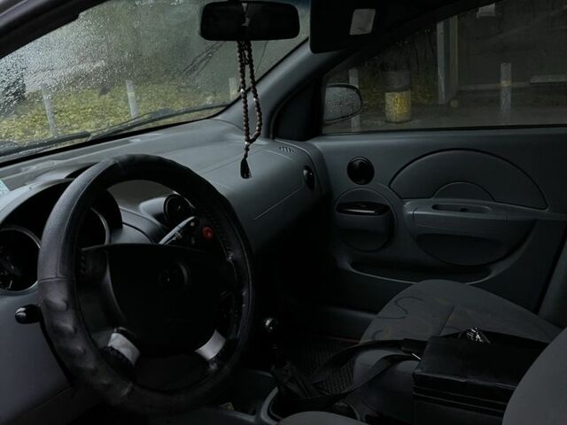 Сірий Шевроле Авео, об'ємом двигуна 1.5 л та пробігом 150 тис. км за 1999 $, фото 6 на Automoto.ua