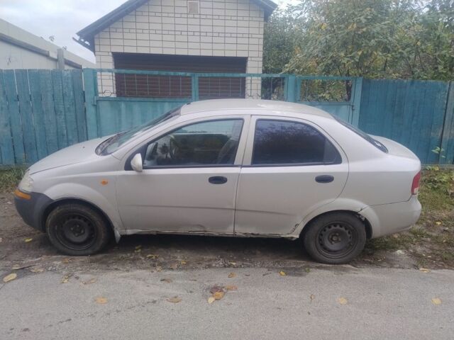 Серый Шевроле Авео, объемом двигателя 1.5 л и пробегом 333 тыс. км за 850 $, фото 3 на Automoto.ua