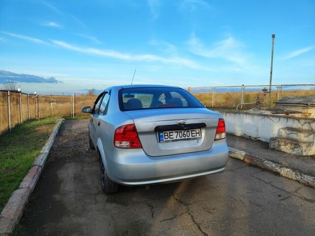 Серый Шевроле Авео, объемом двигателя 0.15 л и пробегом 220 тыс. км за 1900 $, фото 8 на Automoto.ua