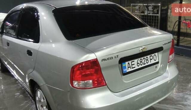 Серый Шевроле Авео, объемом двигателя 1.5 л и пробегом 300 тыс. км за 3500 $, фото 6 на Automoto.ua