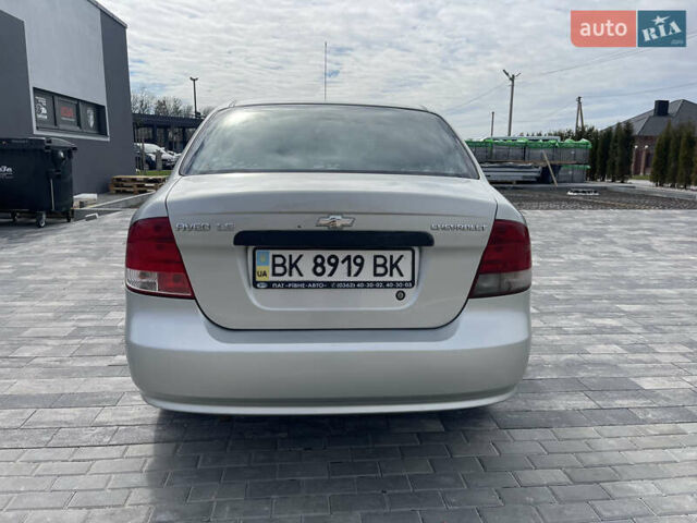 Сірий Шевроле Авео, об'ємом двигуна 1.5 л та пробігом 283 тис. км за 3900 $, фото 19 на Automoto.ua