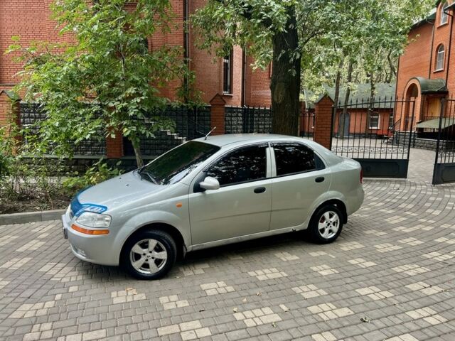 Серый Шевроле Авео, объемом двигателя 1.5 л и пробегом 200 тыс. км за 2100 $, фото 12 на Automoto.ua