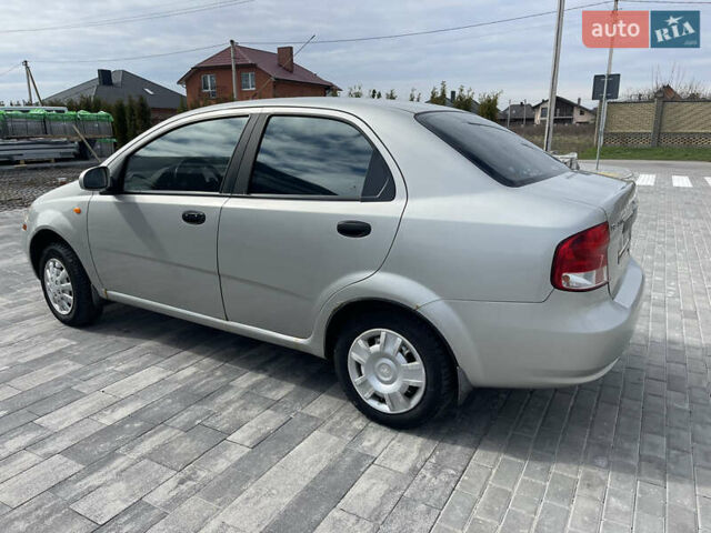 Сірий Шевроле Авео, об'ємом двигуна 1.5 л та пробігом 283 тис. км за 3900 $, фото 20 на Automoto.ua