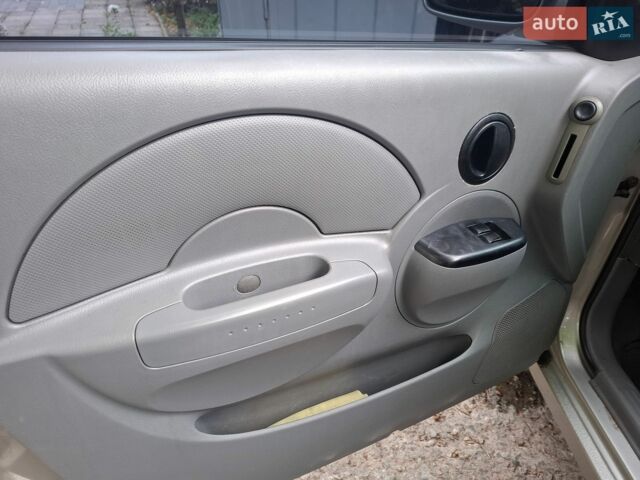Серый Шевроле Авео, объемом двигателя 1.5 л и пробегом 160 тыс. км за 2500 $, фото 15 на Automoto.ua