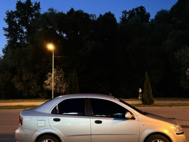 Серый Шевроле Авео, объемом двигателя 1.5 л и пробегом 268 тыс. км за 3200 $, фото 8 на Automoto.ua