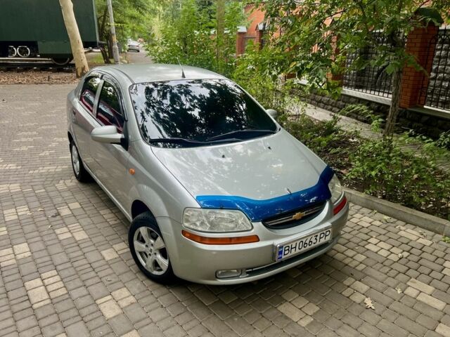 Серый Шевроле Авео, объемом двигателя 1.5 л и пробегом 200 тыс. км за 2100 $, фото 5 на Automoto.ua