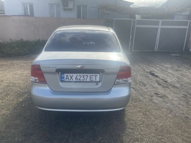 Серый Шевроле Авео, объемом двигателя 1.5 л и пробегом 220 тыс. км за 2500 $, фото 2 на Automoto.ua