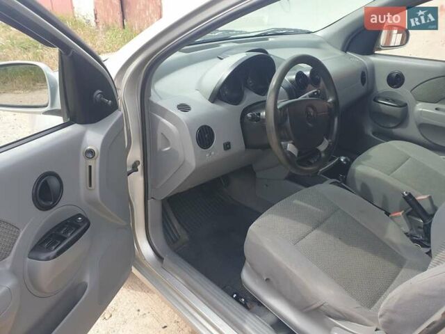 Серый Шевроле Авео, объемом двигателя 1.5 л и пробегом 280 тыс. км за 4300 $, фото 10 на Automoto.ua